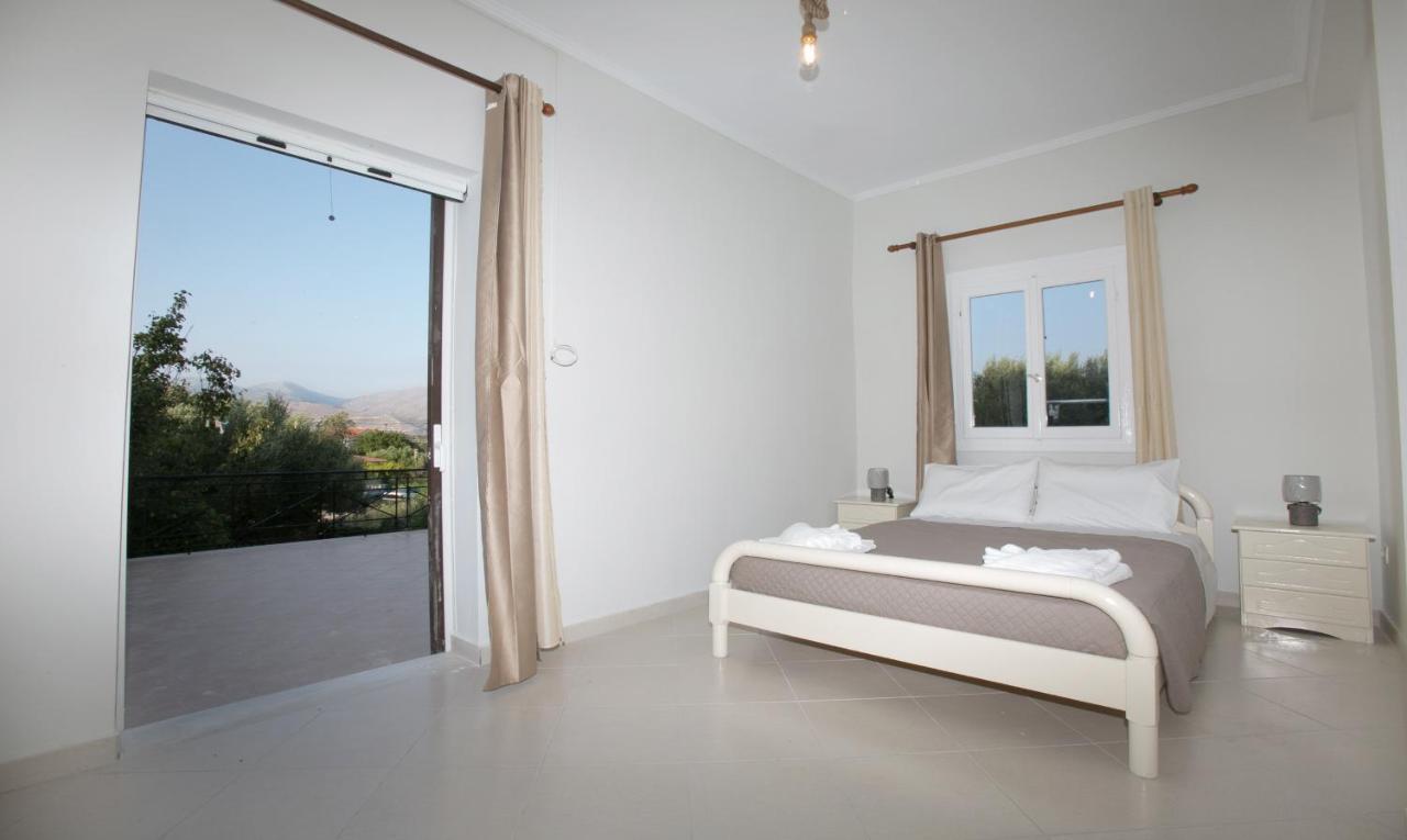 Babi'S Villa - Garden Apartment Lixouri Esterno foto