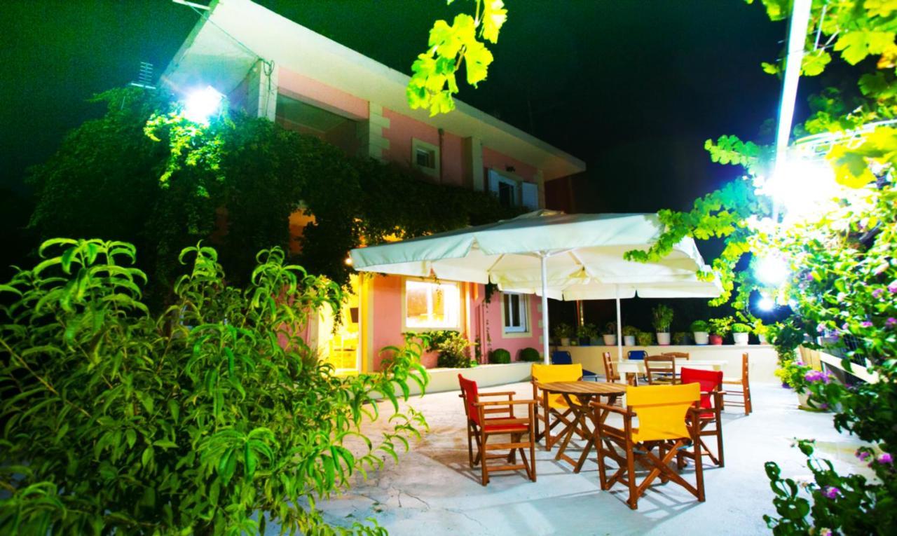 Babi'S Villa - Garden Apartment Lixouri Esterno foto